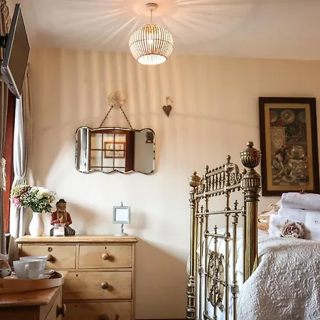 The Shepherd's Purse Pensionat