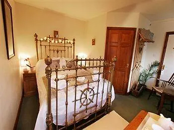 The Shepherd's Purse Whitby