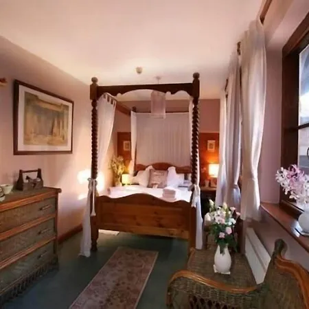 The Shepherd's Purse 招待所 惠特比