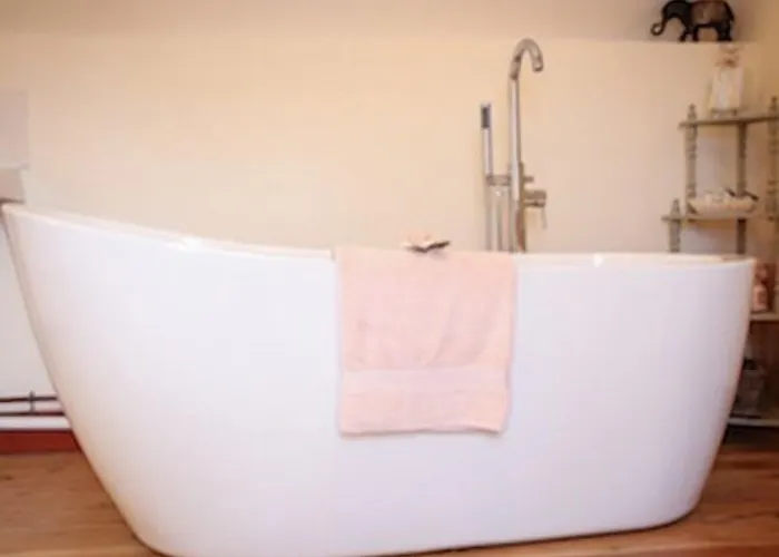 招待所 The Shepherd's Purse 惠特比