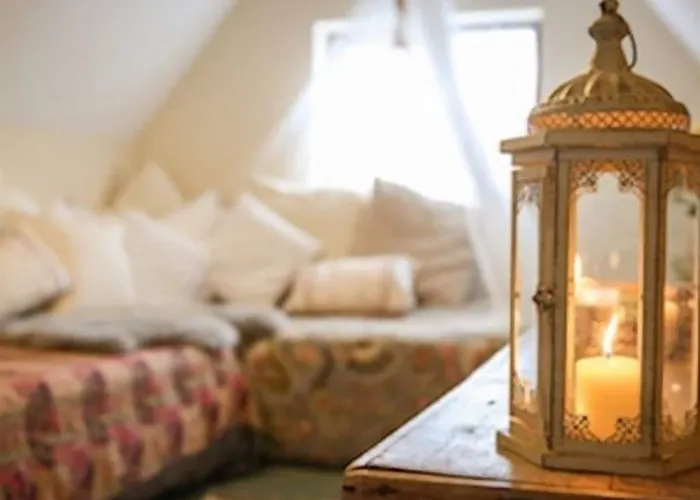 The Shepherd's Purse 招待所 惠特比